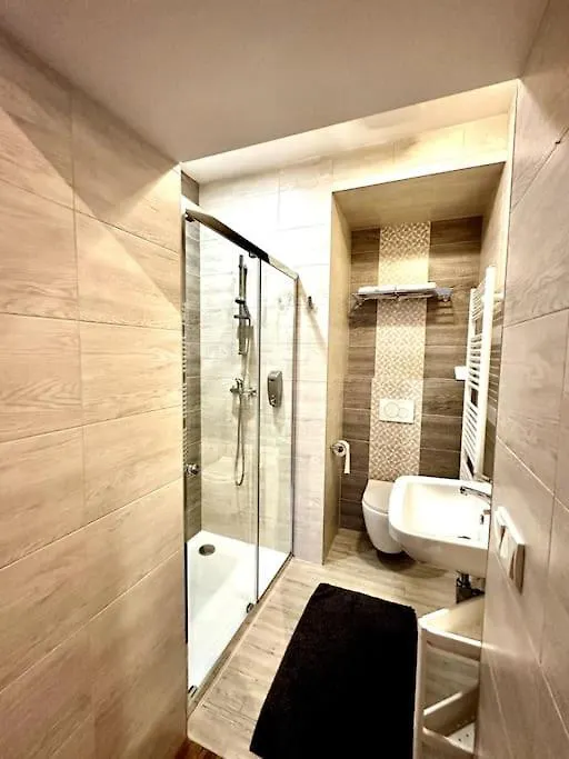 Authentic Studio With Garden Prag Daire